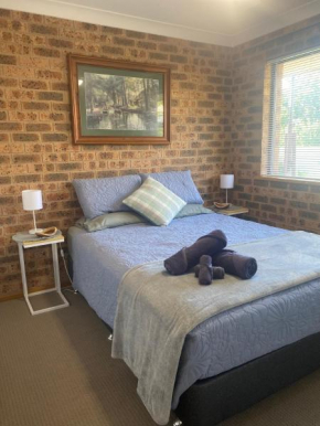 Stay on Lachlan, Cowra